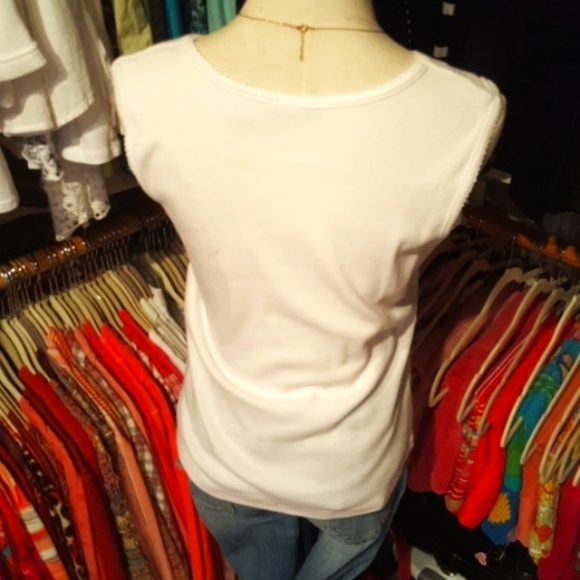 ALLYSON WHITMORE PETITE ♡ Gorgeous White Embroidered V Neck Sleeveless Top PS - Picture 10 of 11